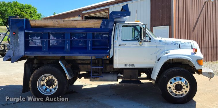 image for item GT9030 1998 Ford F800  dump truck