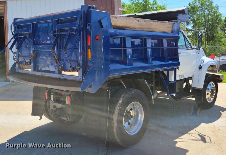 image for item GT9030 1998 Ford F800  dump truck