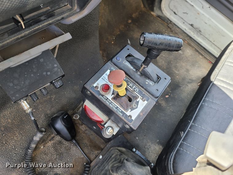 image for item GT9030 1998 Ford F800  dump truck