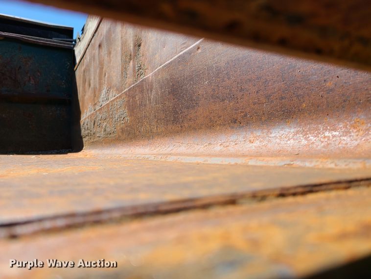 image for item GT9030 1998 Ford F800  dump truck