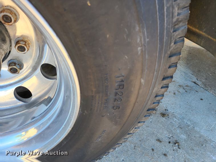 image for item GT9030 1998 Ford F800  dump truck