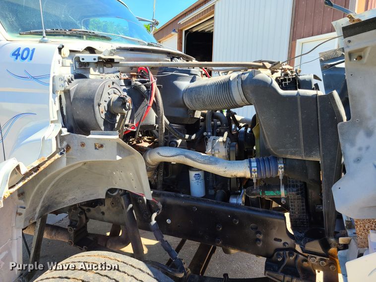 image for item GT9030 1998 Ford F800  dump truck