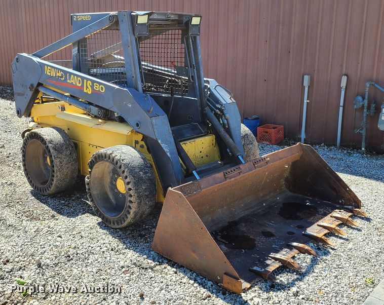 image for item GT9031 New Holland LS180  skid steer loader