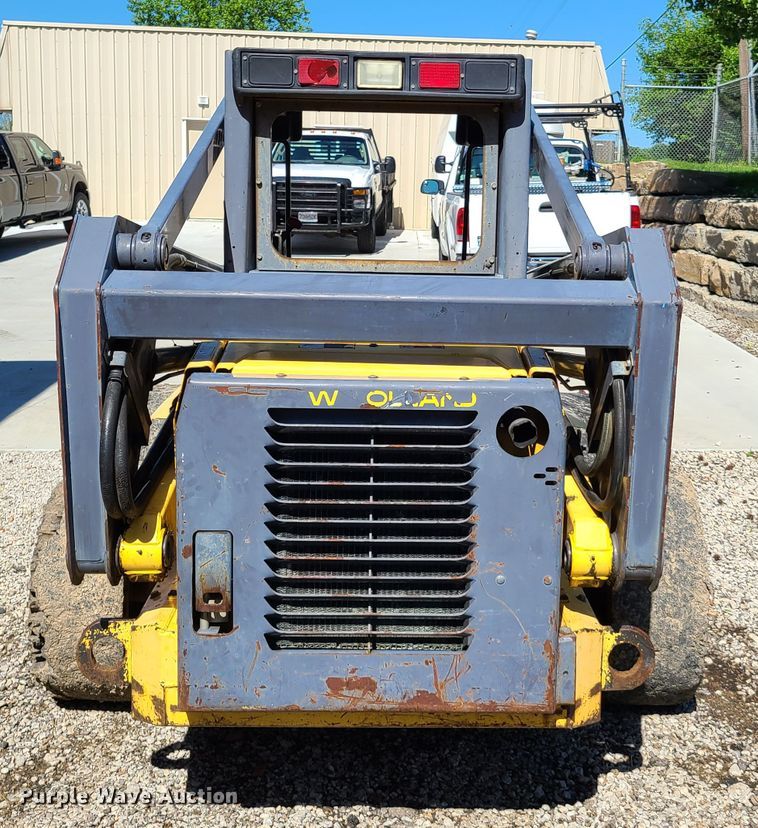 image for item GT9031 New Holland LS180  skid steer loader