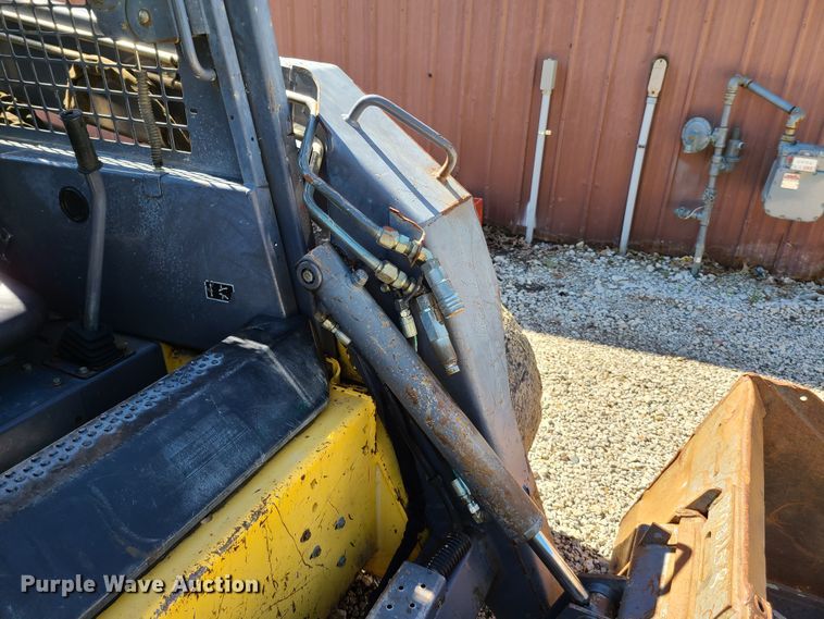 image for item GT9031 New Holland LS180  skid steer loader