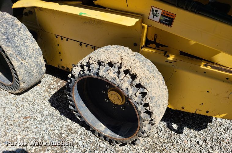 image for item GT9031 New Holland LS180  skid steer loader