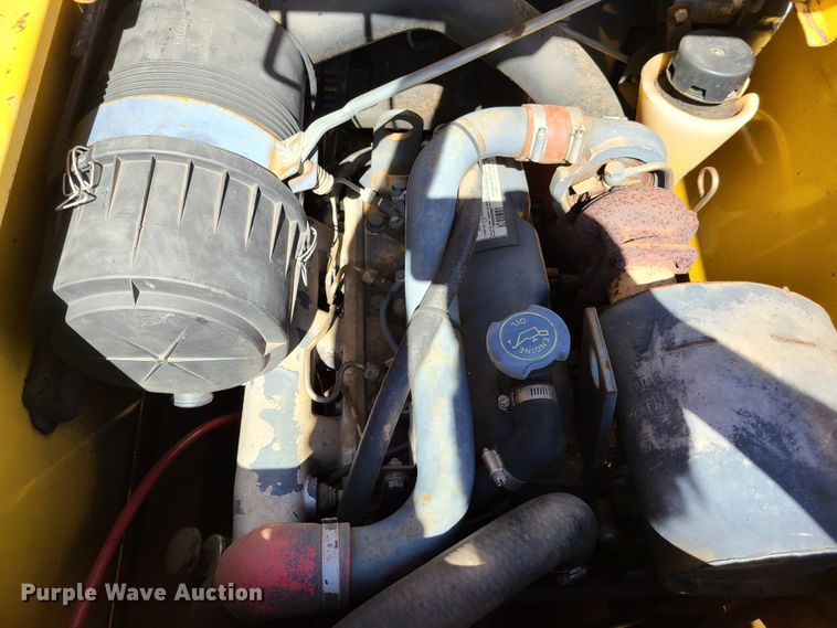 image for item GT9031 New Holland LS180  skid steer loader