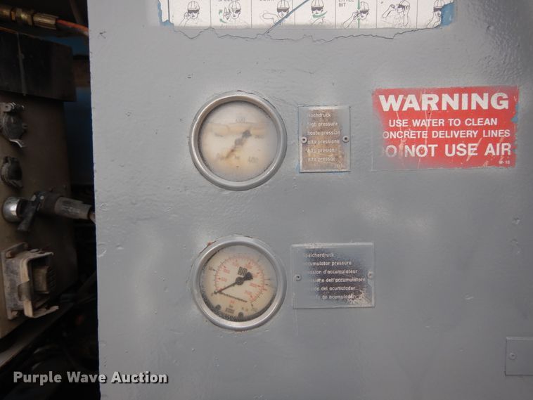 image for item GV9002 1986 Putzmeister concrete pump trailer