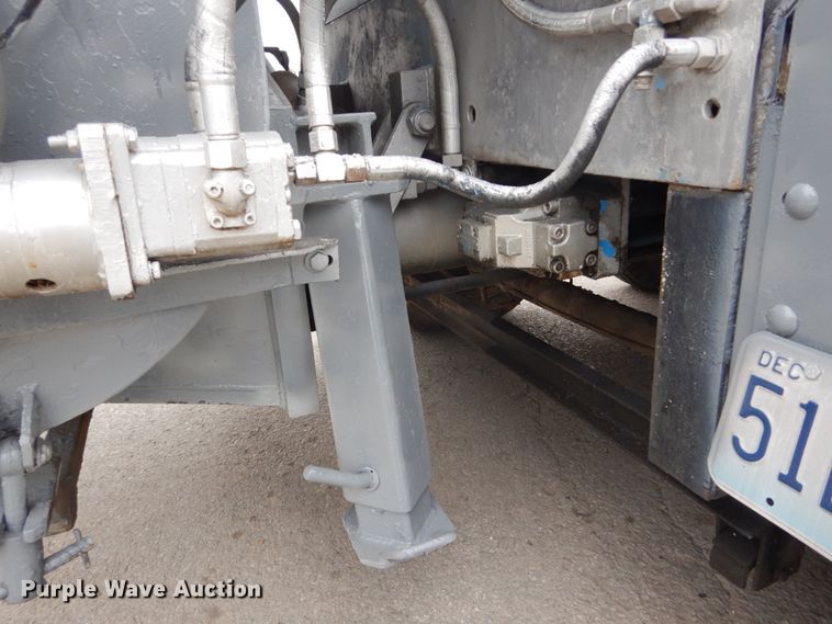 image for item GV9002 1986 Putzmeister concrete pump trailer