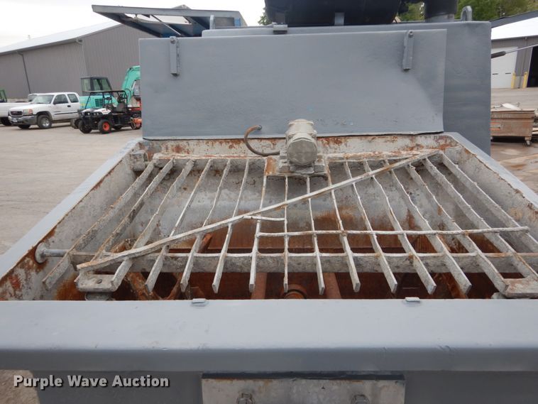 image for item GV9002 1986 Putzmeister concrete pump trailer