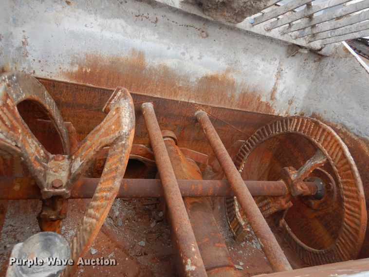 image for item GV9002 1986 Putzmeister concrete pump trailer