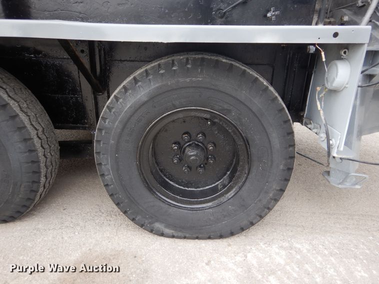 image for item GV9002 1986 Putzmeister concrete pump trailer