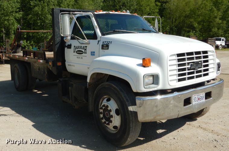 image for item GV9046 1997 Chevrolet C7500  flatbed truck