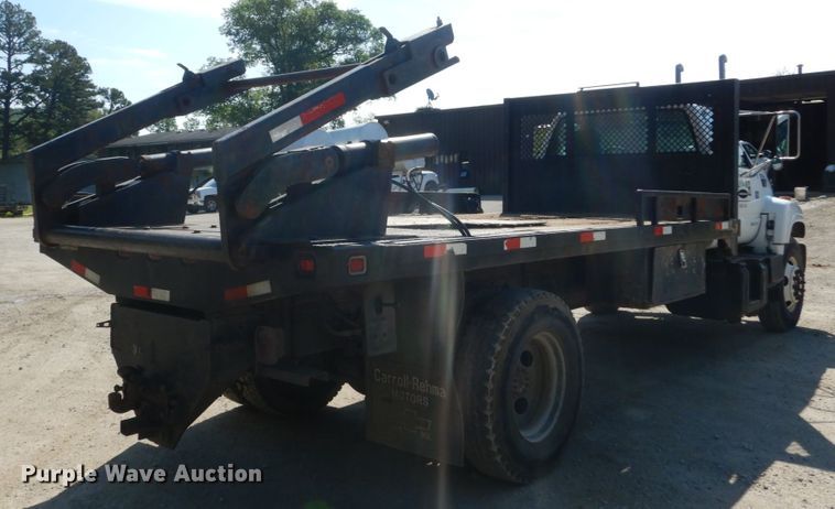 image for item GV9046 1997 Chevrolet C7500  flatbed truck