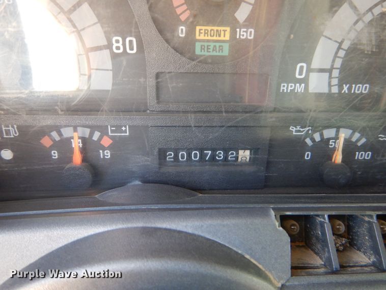 image for item GV9046 1997 Chevrolet C7500  flatbed truck