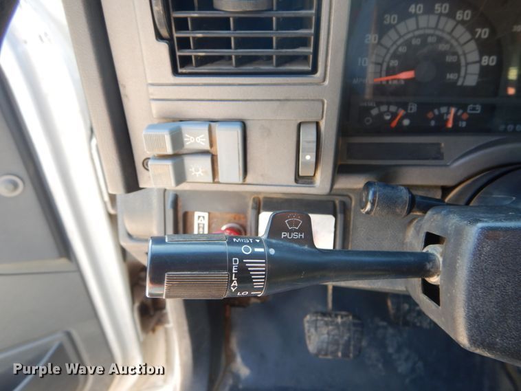 image for item GV9046 1997 Chevrolet C7500  flatbed truck