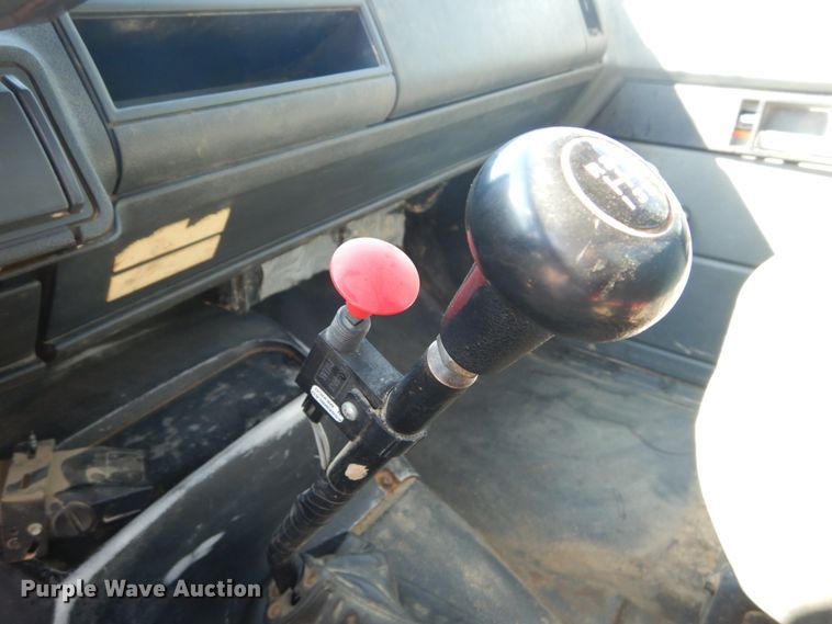 image for item GV9046 1997 Chevrolet C7500  flatbed truck