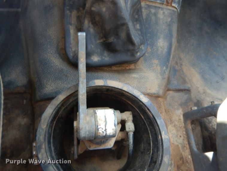 image for item GV9046 1997 Chevrolet C7500  flatbed truck