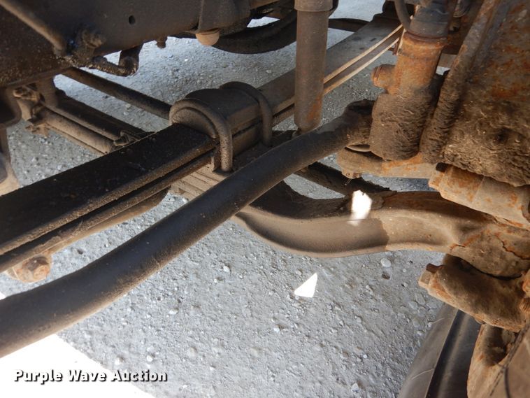 image for item GV9046 1997 Chevrolet C7500  flatbed truck