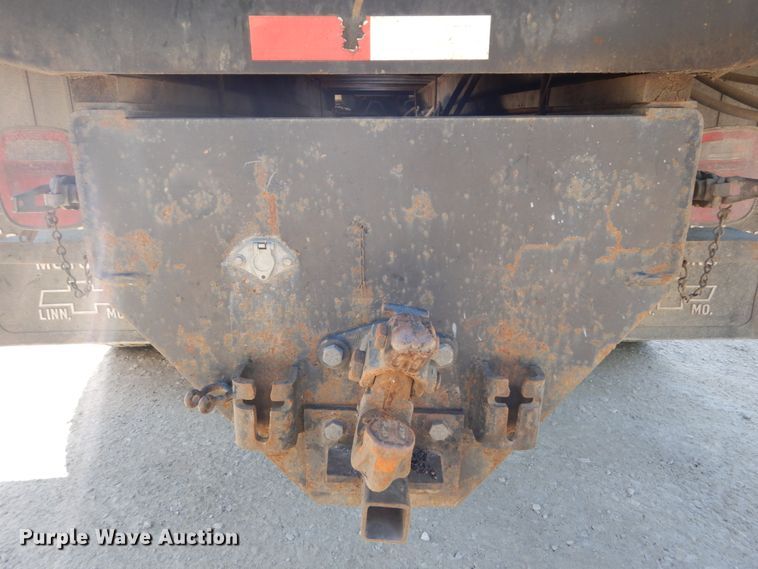 image for item GV9046 1997 Chevrolet C7500  flatbed truck