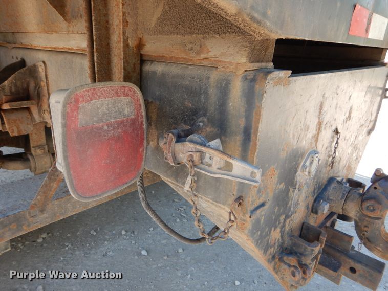 image for item GV9046 1997 Chevrolet C7500  flatbed truck