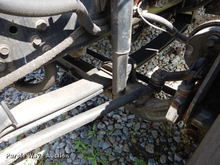 image for item GV9047 2004 Ford F750 Super Duty XL  flatbed truck