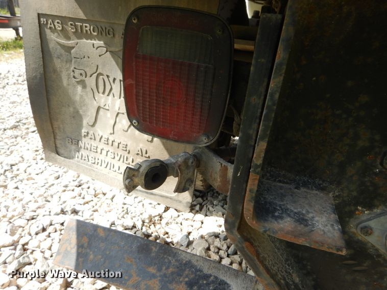 image for item GV9047 2004 Ford F750 Super Duty XL  flatbed truck