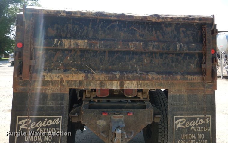 image for item GV9048 1998 Chevrolet C7500  dump truck