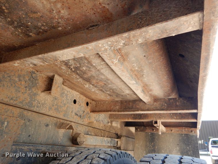 image for item GV9048 1998 Chevrolet C7500  dump truck