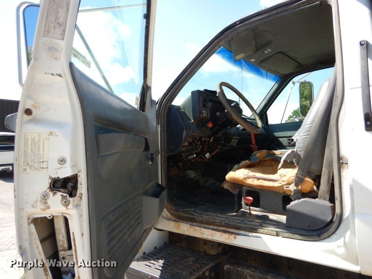 image for item GV9048 1998 Chevrolet C7500  dump truck