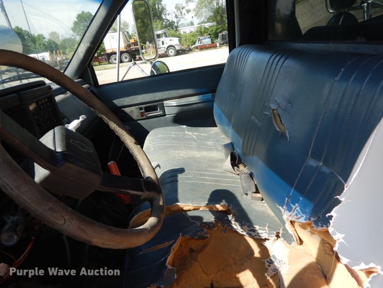 image for item GV9048 1998 Chevrolet C7500  dump truck