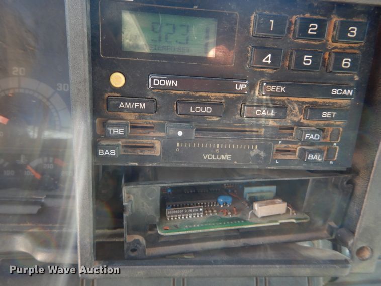 image for item GV9048 1998 Chevrolet C7500  dump truck