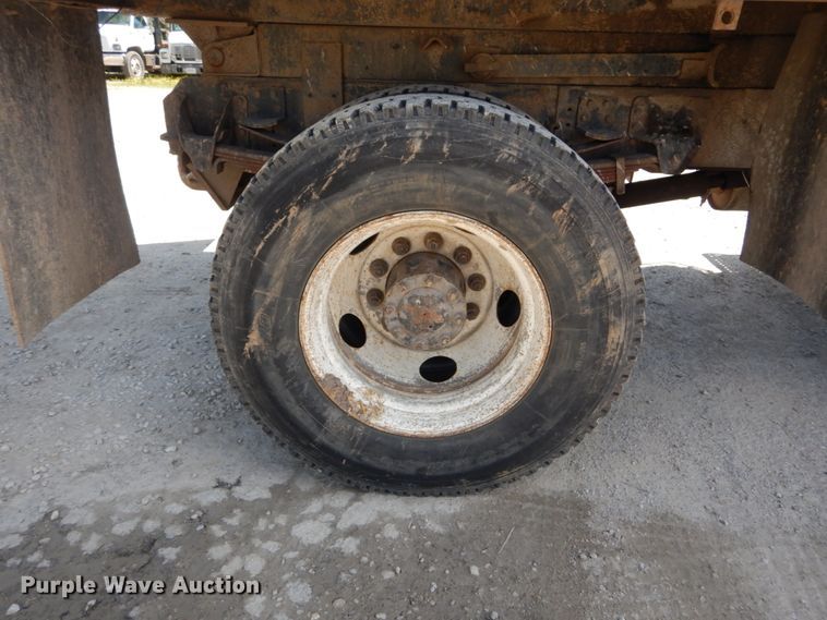 image for item GV9048 1998 Chevrolet C7500  dump truck