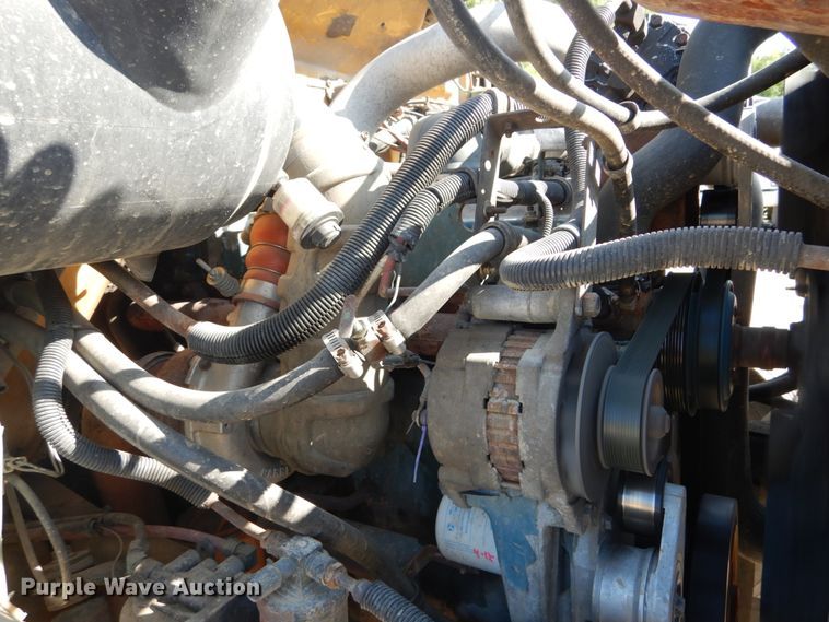 image for item GV9050 1995 International 4900  flatbed truck