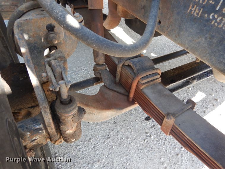 image for item GV9050 1995 International 4900  flatbed truck