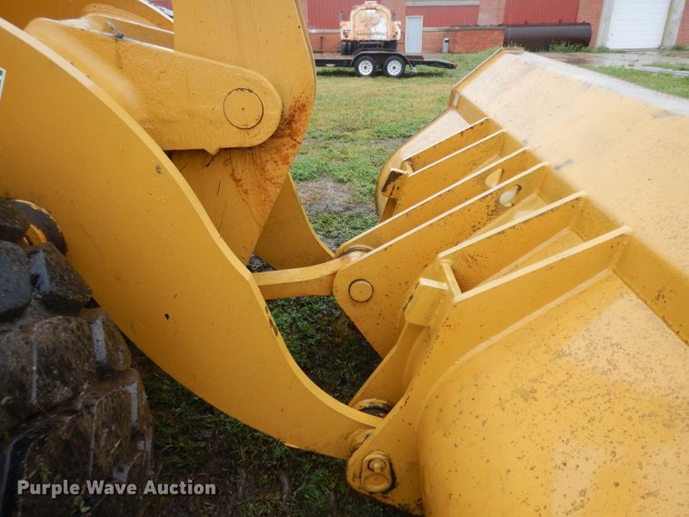 image for item GW9100 2004 Kawasaki 70ZV  wheel loader