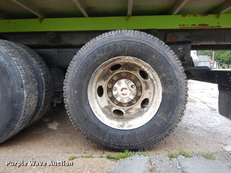 image for item GW9118 1995 Ford L9000  roll-off container truck