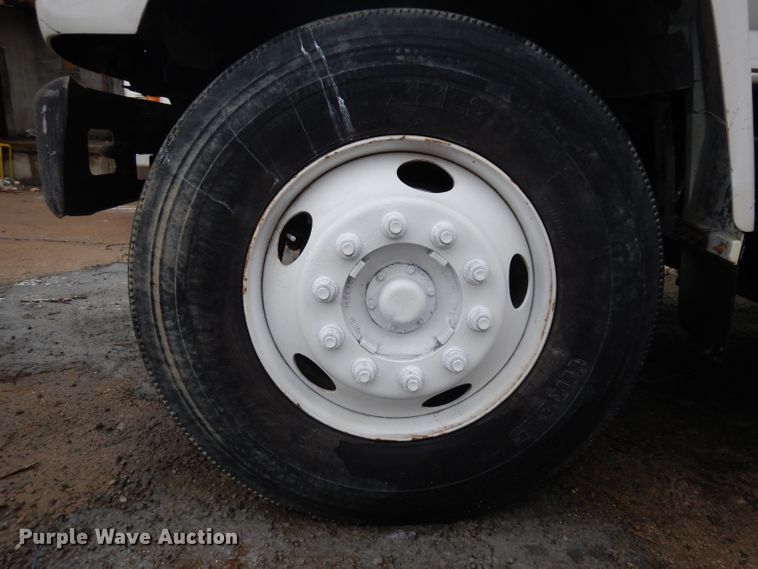 image for item GW9119 1999 Ford F800 dump truck with crane