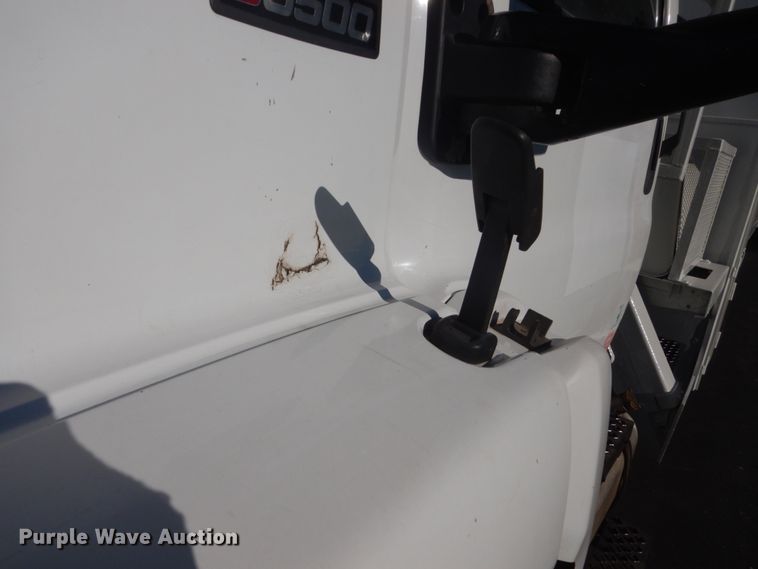 image for item GW9875 2003 Chevrolet C6500  forestery bucket truck