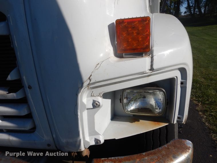 image for item GW9875 2003 Chevrolet C6500  forestery bucket truck