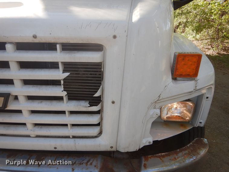 image for item GW9875 2003 Chevrolet C6500  forestery bucket truck