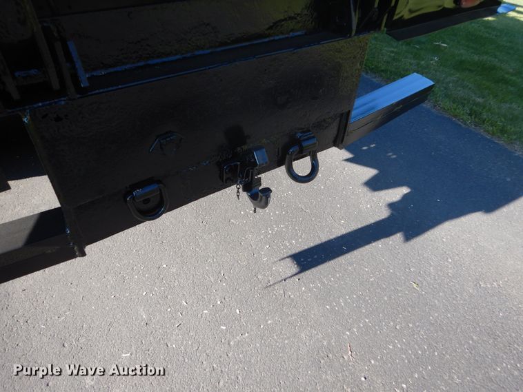 image for item GW9875 2003 Chevrolet C6500  forestery bucket truck