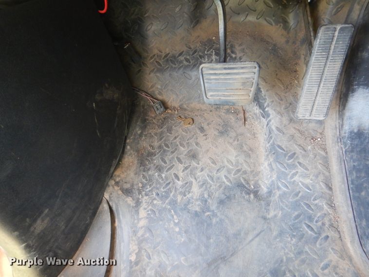 image for item GW9875 2003 Chevrolet C6500  forestery bucket truck