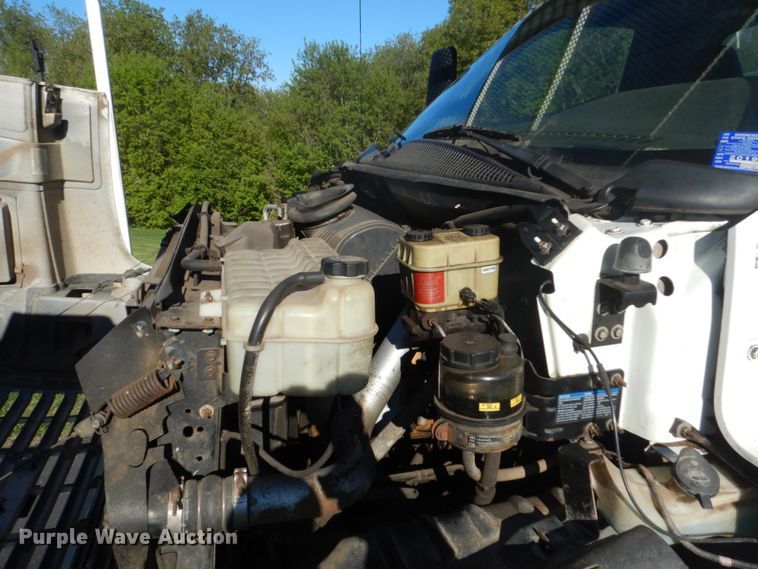 image for item GW9875 2003 Chevrolet C6500  forestery bucket truck