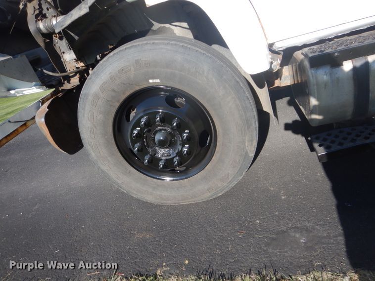 image for item GW9875 2003 Chevrolet C6500  forestery bucket truck