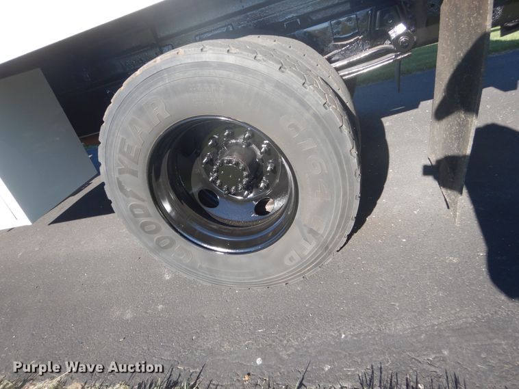 image for item GW9875 2003 Chevrolet C6500  forestery bucket truck