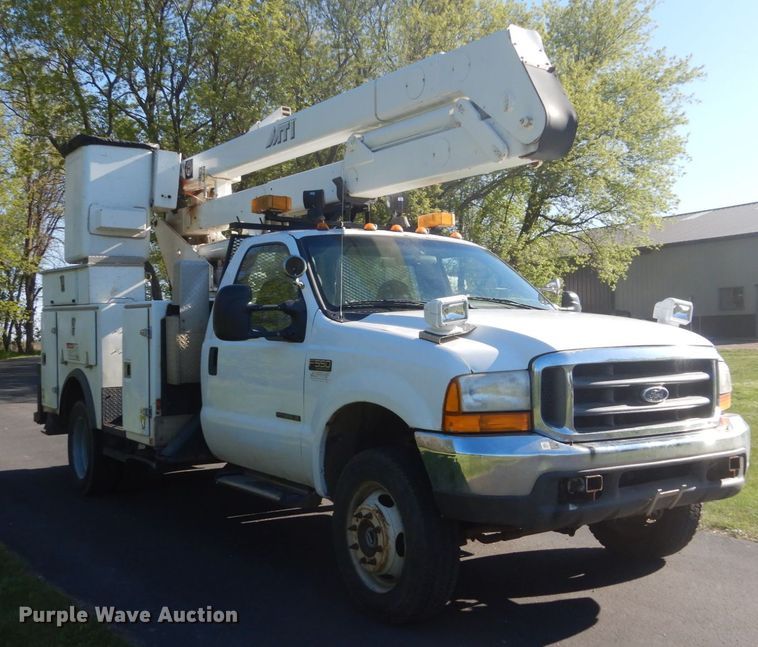 image for item GW9876 2000 Ford F550 Super Duty  bucket truck