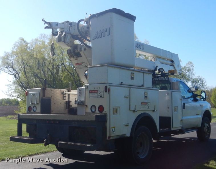 image for item GW9876 2000 Ford F550 Super Duty  bucket truck