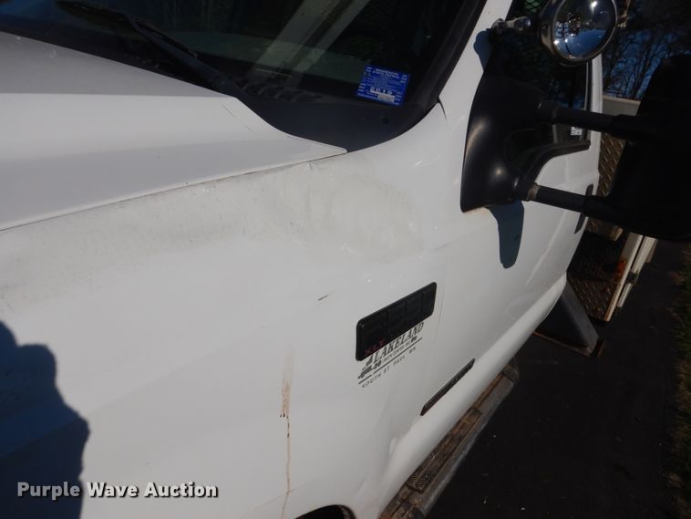 image for item GW9876 2000 Ford F550 Super Duty  bucket truck