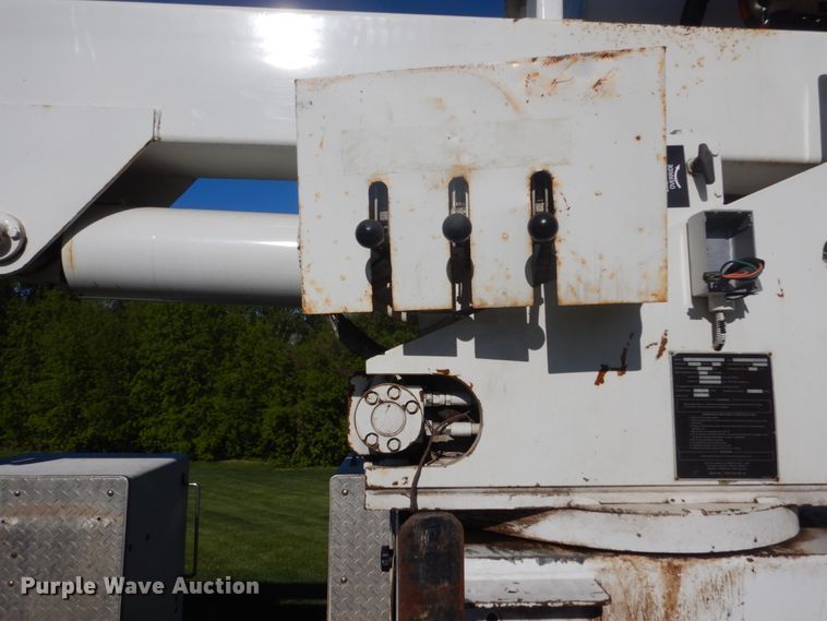 image for item GW9876 2000 Ford F550 Super Duty  bucket truck